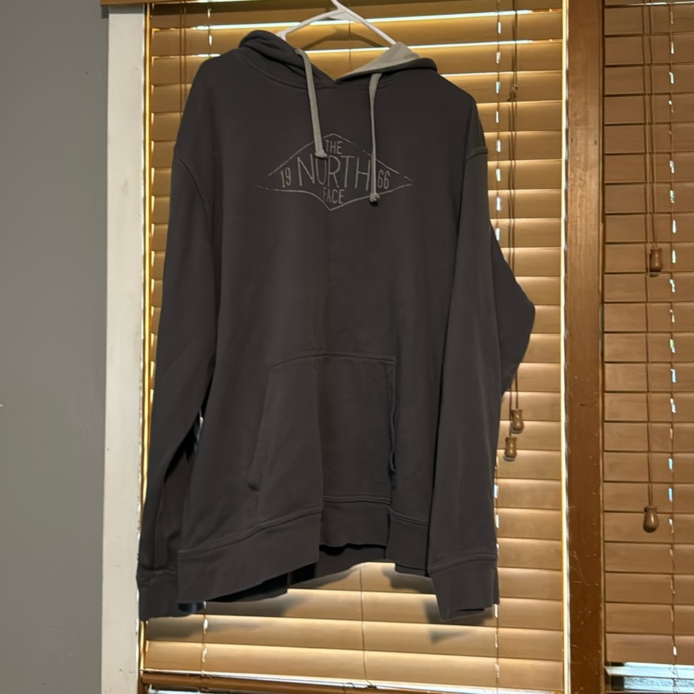 Gray north face hoodie 2xl